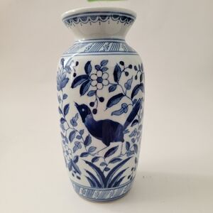 Blue & White Porcelain Chinoisery Bird Floral Pattern Vase Vessel